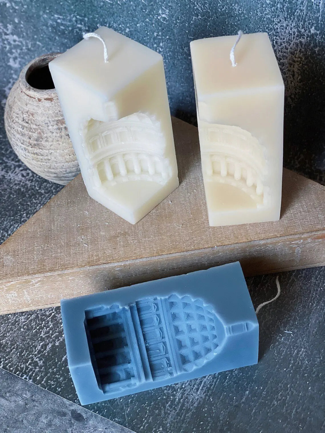 When In Rome β Handcrafted Soy Wax Candle
