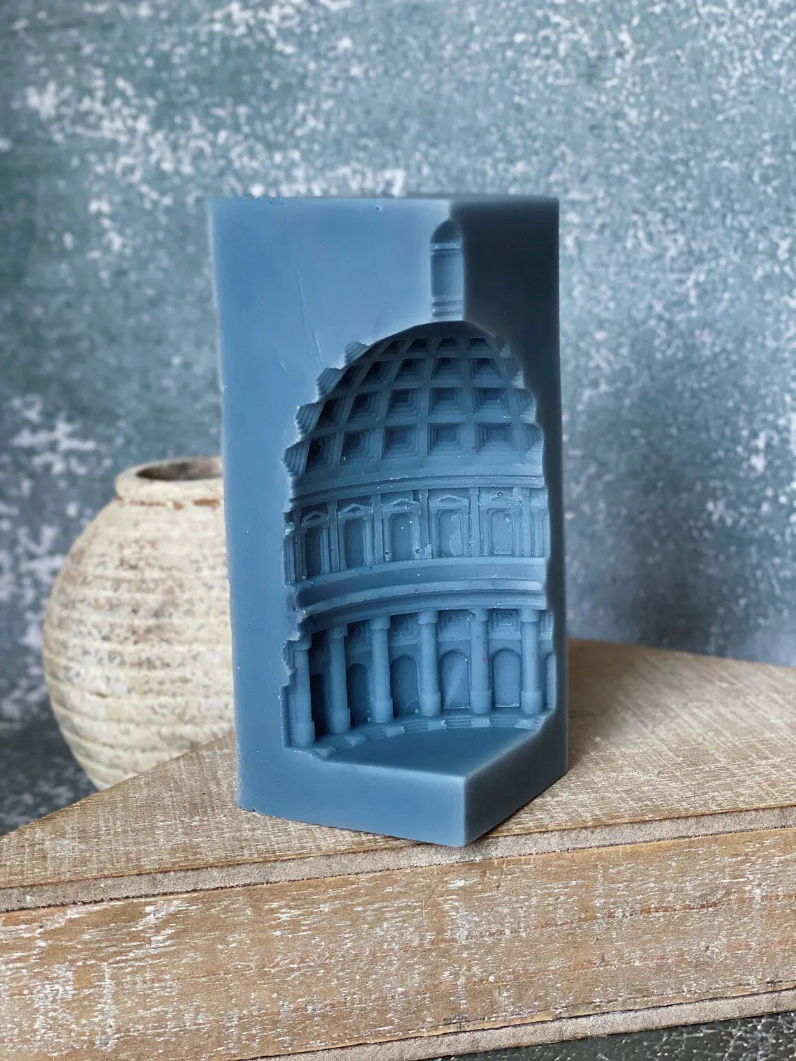 When In Rome β Handcrafted Soy Wax Candle