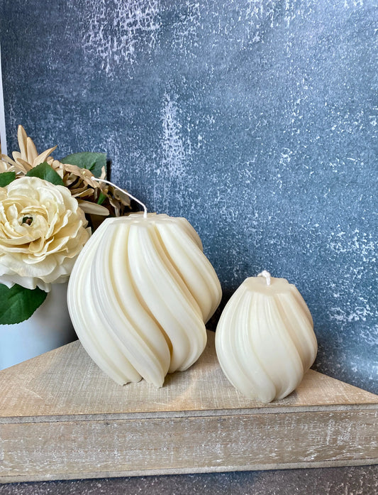 Ribbed Aesthetic Candle – Limited Artisan Edition